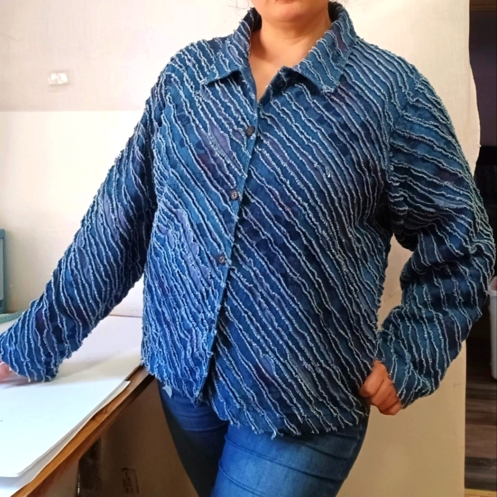 Denim jacket, sz XL, pockets,buttons Down, frayed patch, women,Boho.